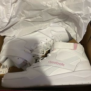 Reebok high tops 7.5 brand new inbox with tags
